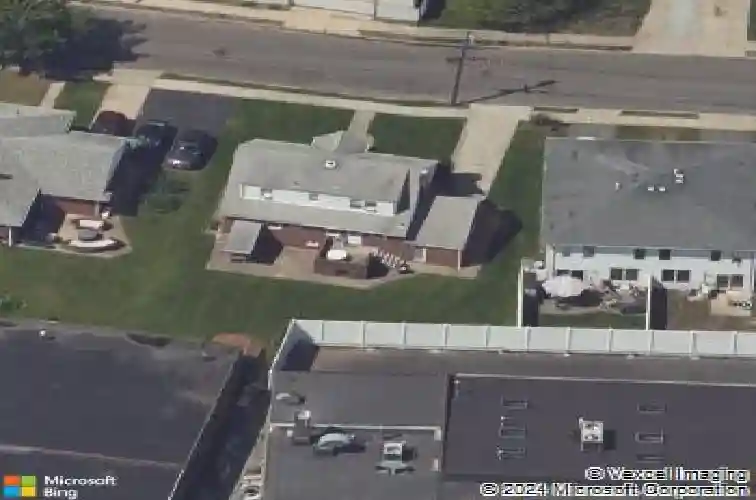 17 wilson st, south hackensack,  NJ 07606