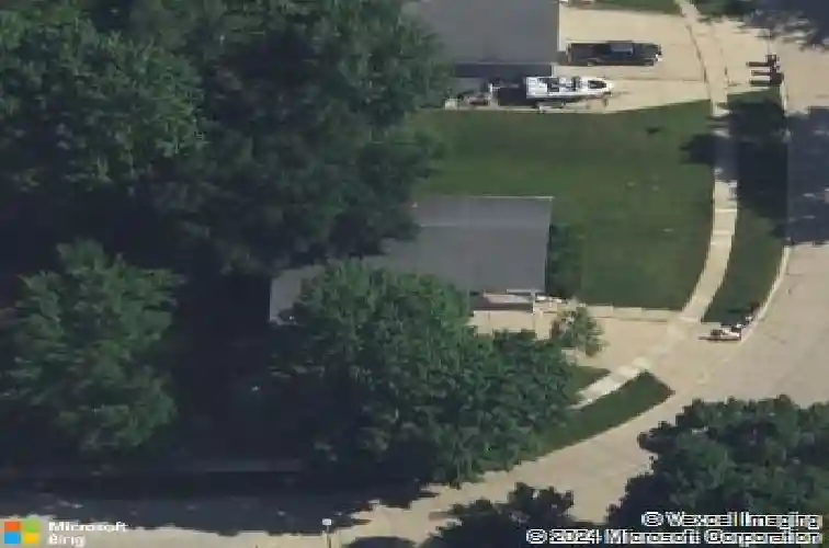 1721 hidden hollow ln nw, cedar rapids,  IA 52405