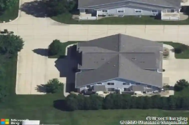 7306 walden rd ne, cedar rapids,  IA 52402