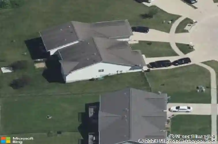 8410 woodstone ct sw, cedar rapids,  IA 52404