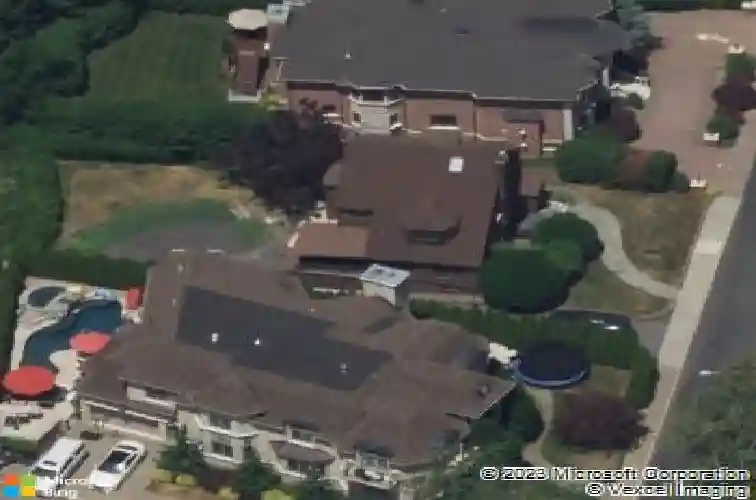 1059 briar way, fort lee,  NJ 07024