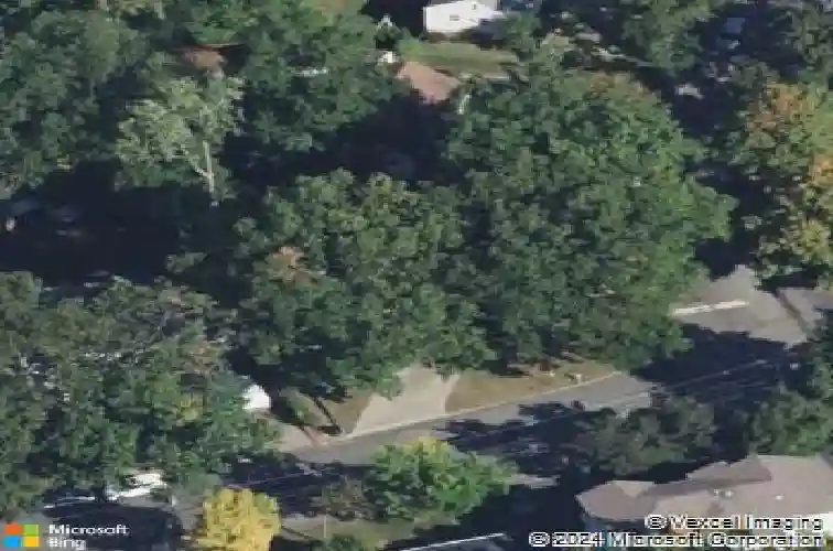 89 circle dr, paramus,  NJ 07652