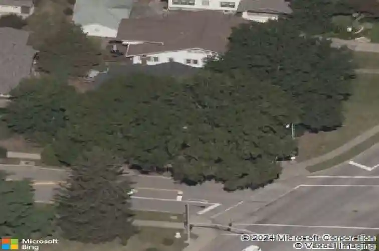 5850 brookside blvd, kansas city,  MO 64113