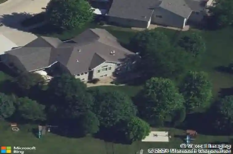 4702 holly cir ne, cedar rapids,  IA 52411