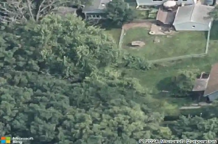 2861 seely ave se, cedar rapids,  IA 52403