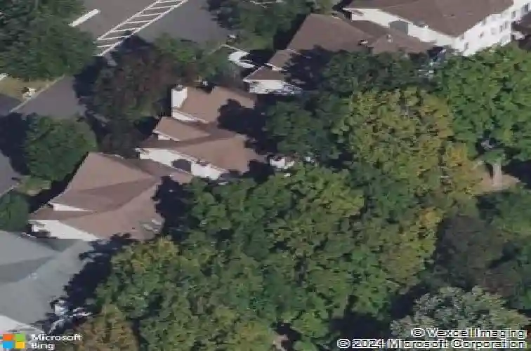 42 hunters run, oakland,  NJ 07436