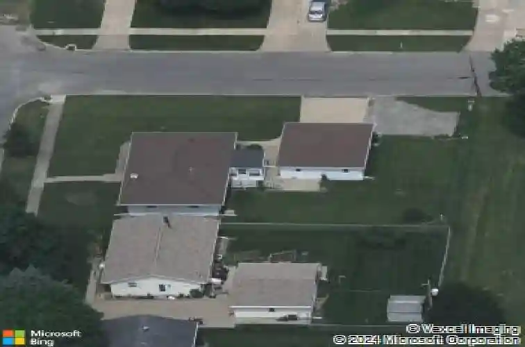 425 28th st nw, cedar rapids,  IA 52405