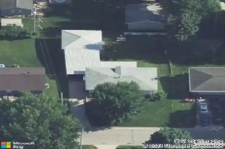 1320 b ave, marion,  IA 52302