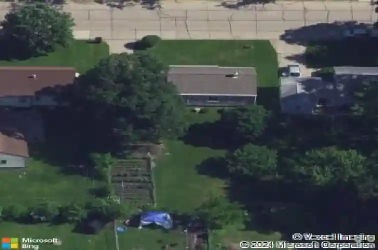 617 37th st ne, cedar rapids,  IA 52402