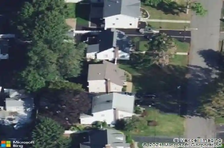 48 colonial pkwy, dumont,  NJ 07628