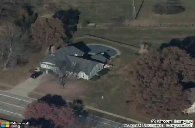 128 nw lakewood blvd, lees summit,  MO 64064