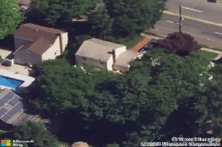 154 degraw ave, teaneck,  NJ 07666