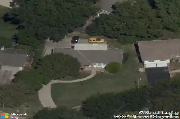 404 nw briarcliff rd, kansas city,  MO 64116