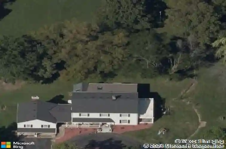 2204 ne 39th st, kansas city,  MO 64116