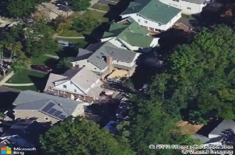 1305 dickerson rd, teaneck,  NJ 07666