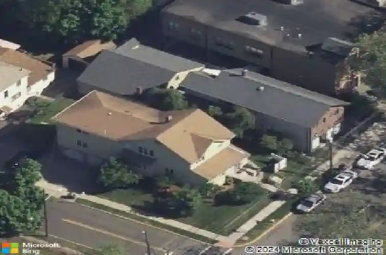 611 bergen blvd, ridgefield,  NJ 07657