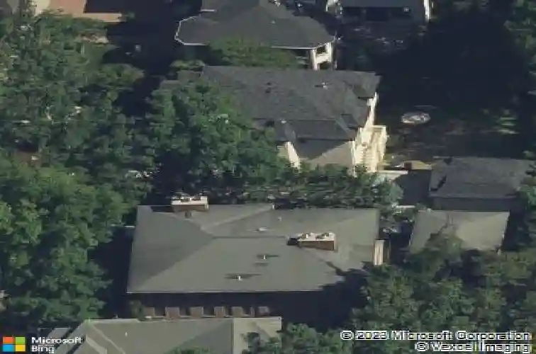 1096 briar way, fort lee,  NJ 07024