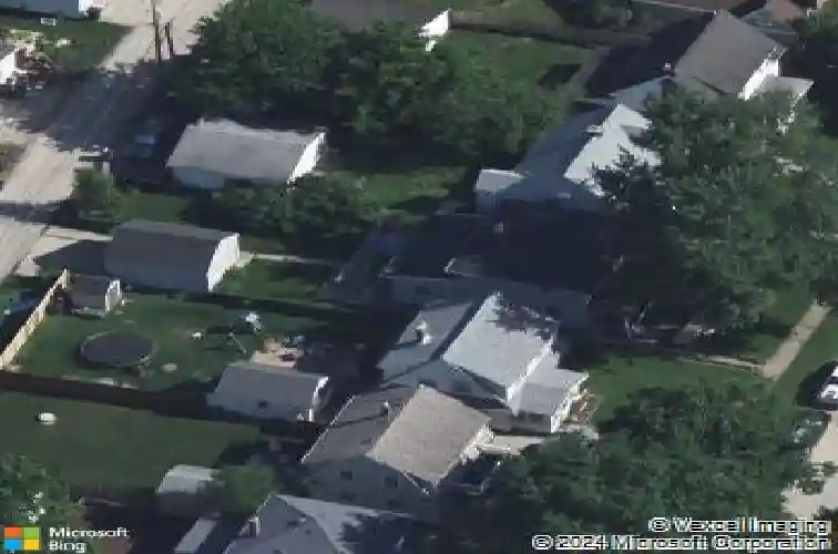 2416 c ave ne, cedar rapids,  IA 52402