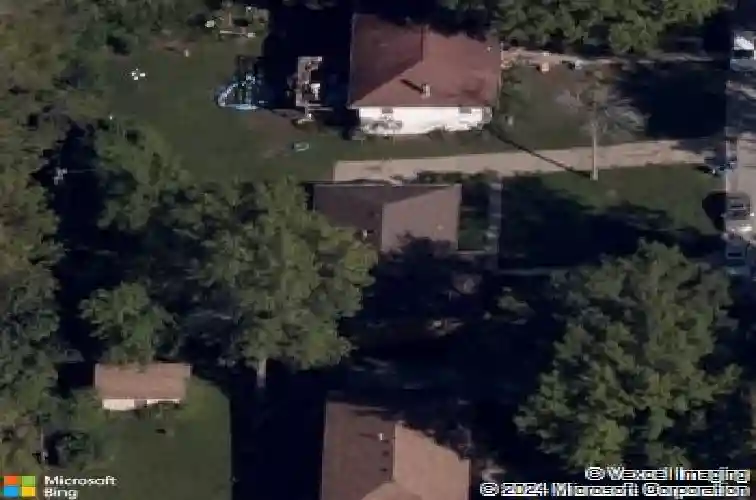 1212 lake rd, liberty,  MO 64068
