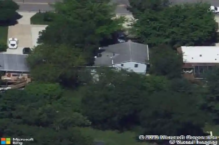 2415 glass rd ne, cedar rapids,  IA 52402