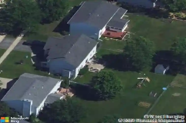 7822 foxfield dr ne, cedar rapids,  IA 52402