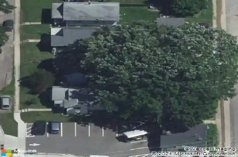 910 maplewood dr ne, cedar rapids,  IA 52402