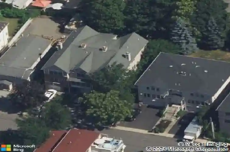 153 cedar st, fort lee,  NJ 07024