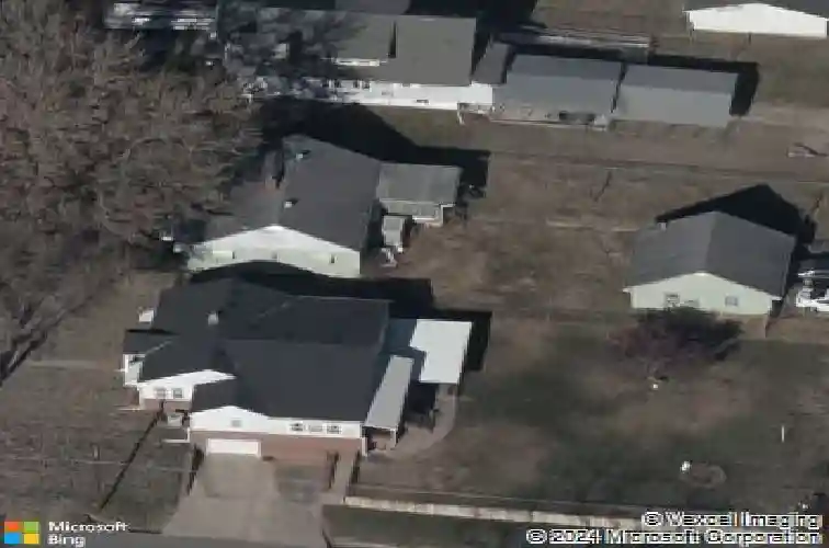 1355 s pearl st, independence,  MO 64055