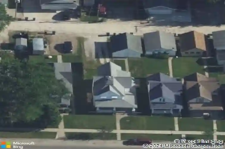 716 e ave nw, cedar rapids,  IA 52405