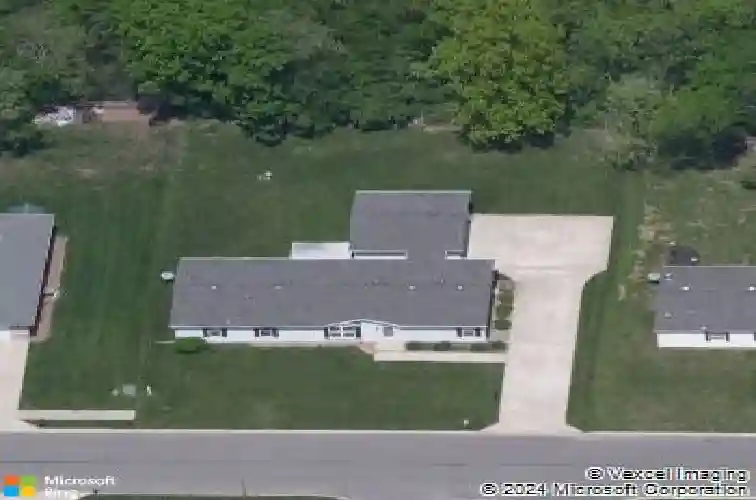 5280 n burning bush rd, columbia,  MO 65202