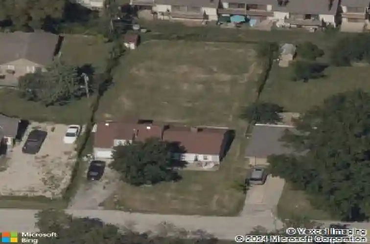 828 e 82nd st, kansas city,  MO 64131