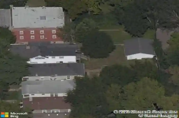 4215 oak st, kansas city,  MO 64111