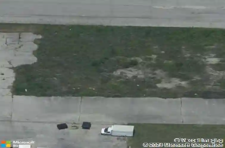 3233 6th st sw, cedar rapids,  IA 52404