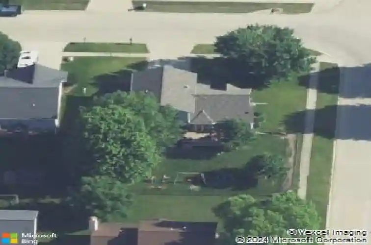 335 w 34th ave, marion,  IA 52302