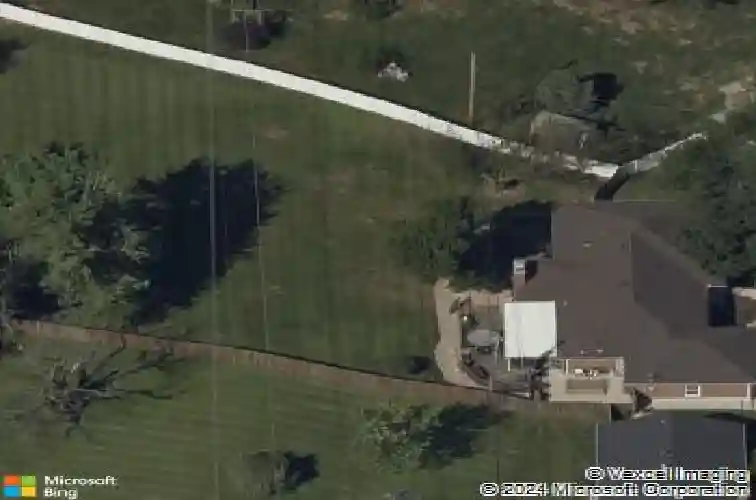 5006 n flora ave, kansas city,  MO 64118