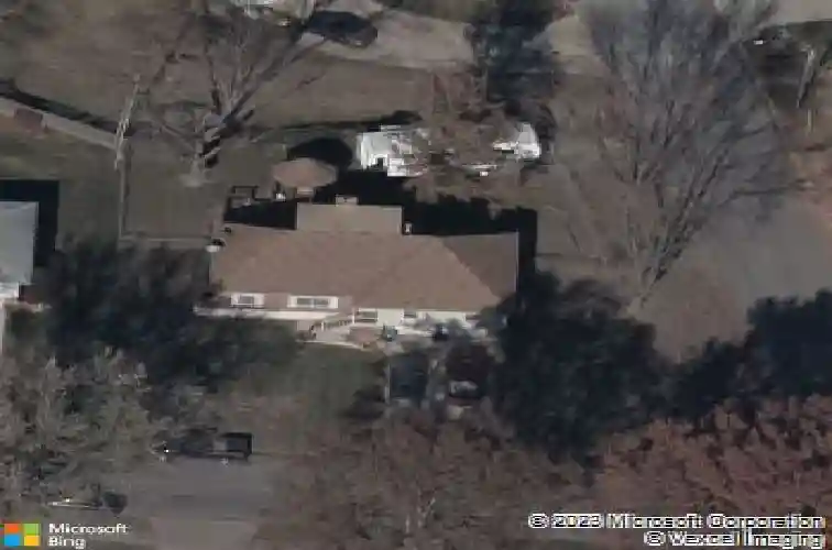 422 sw sunset dr, lees summit,  MO 64081