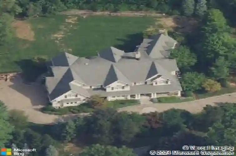 2 saddle brook dr, ho ho kus,  NJ 07423