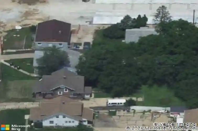 1722 center point rd ne, cedar rapids,  IA 52402