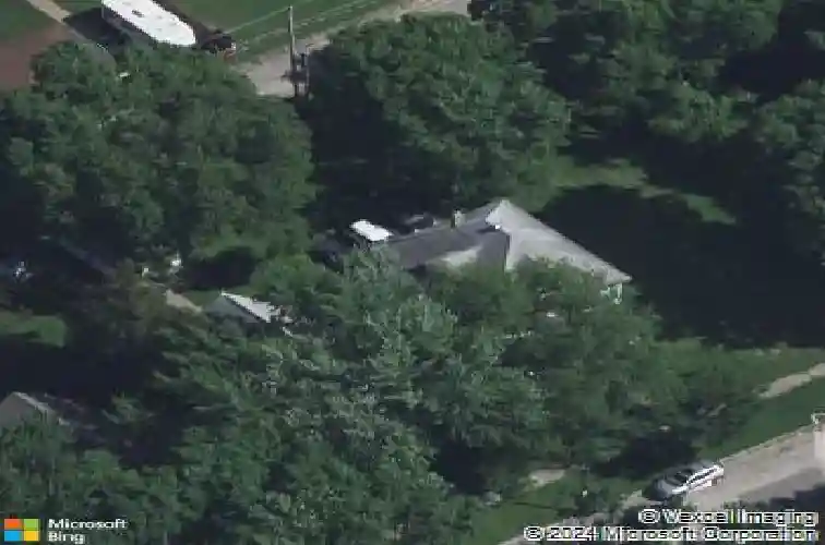 1732 a ave ne, cedar rapids,  IA 52402