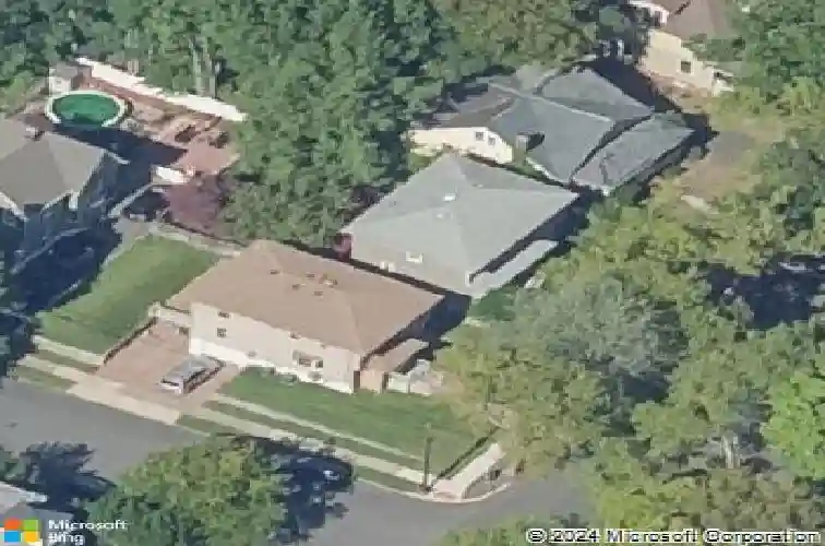 232 carmita ave, rutherford,  NJ 07070