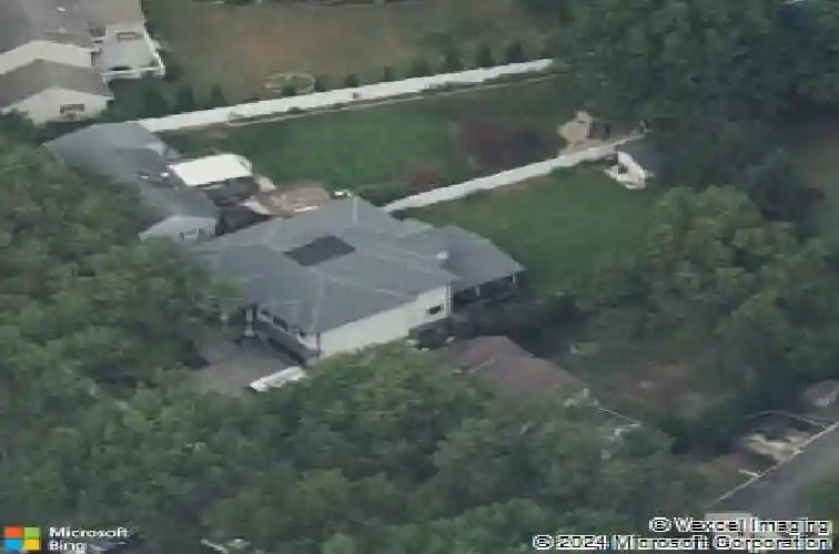 43 ferndale rd, paramus,  NJ 07652