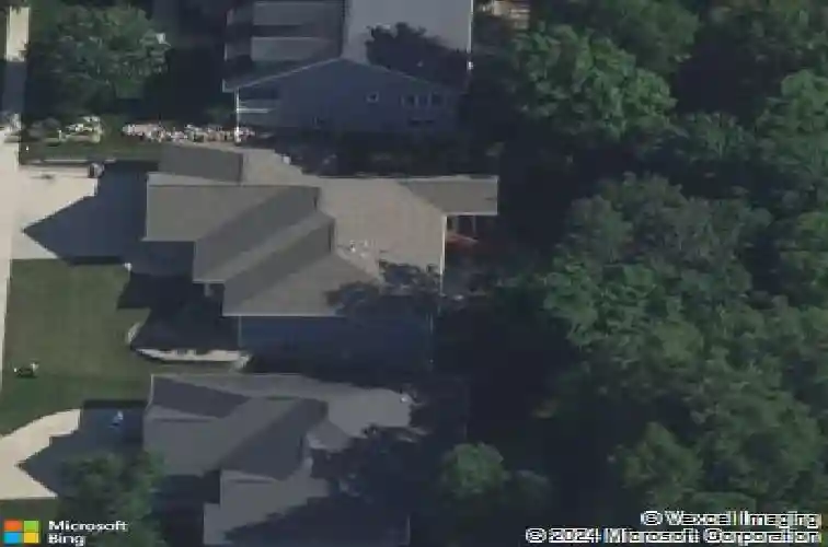 2021 andrew charles dr nw, cedar rapids,  IA 52405