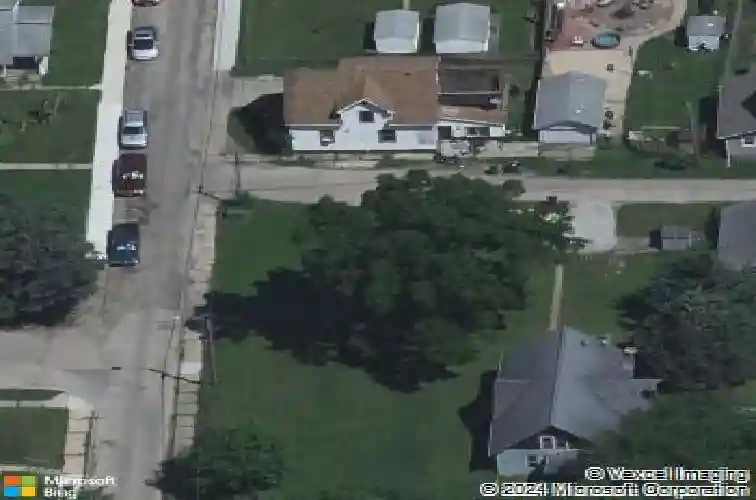 1323 m st sw, cedar rapids,  IA 52404