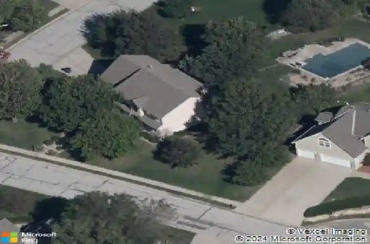 2800 sw twincreek ct, blue springs,  MO 64015
