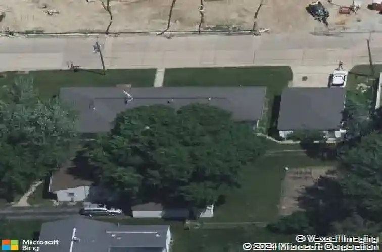 105 w willman st, hiawatha,  IA 52233