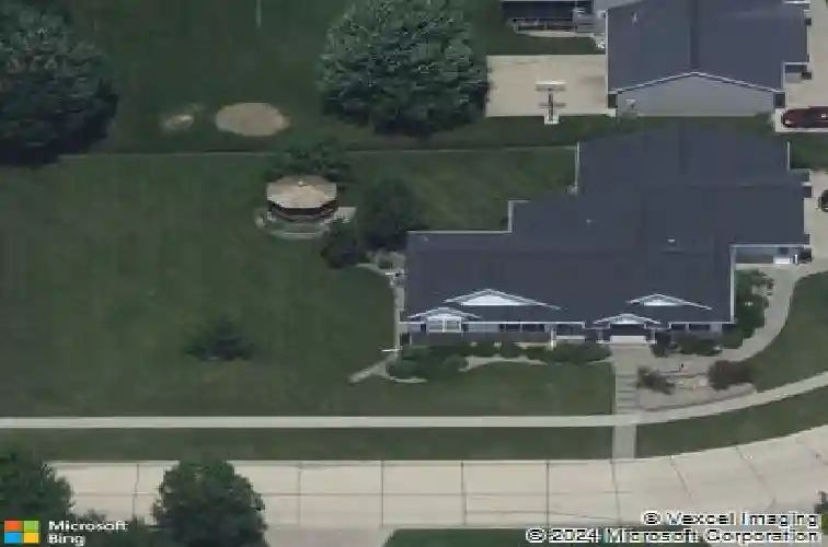 199 shelly dr, robins,  IA 52328