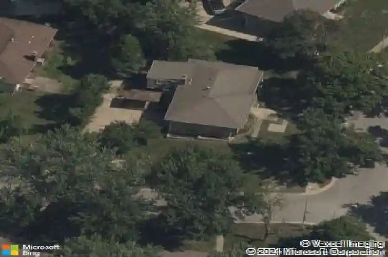9816 bellaire ave, kansas city,  MO 64134