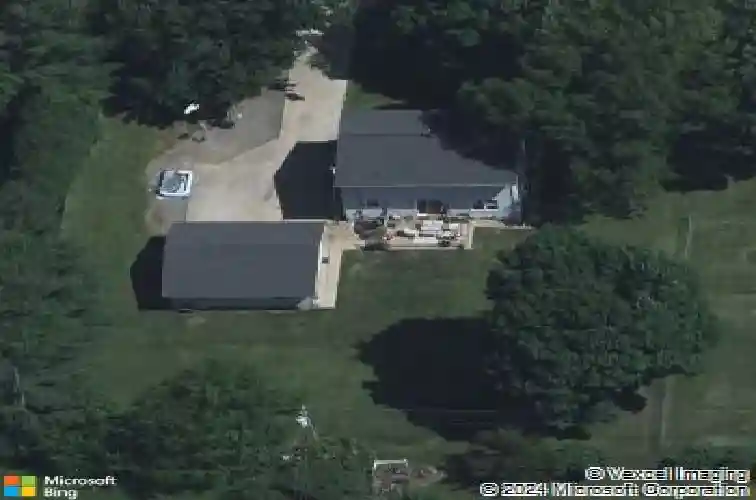 745 eastview dr, robins,  IA 52328