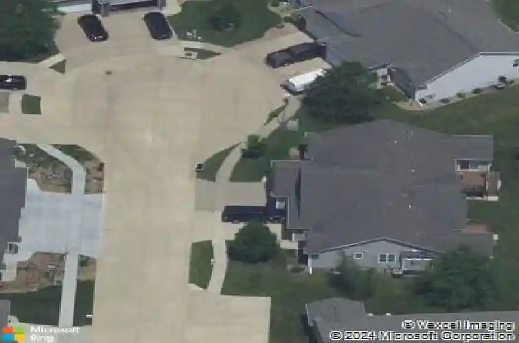 4048 lakeview dr sw, cedar rapids,  IA 52404