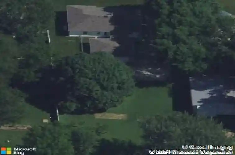 3547 f ave nw, cedar rapids,  IA 52405